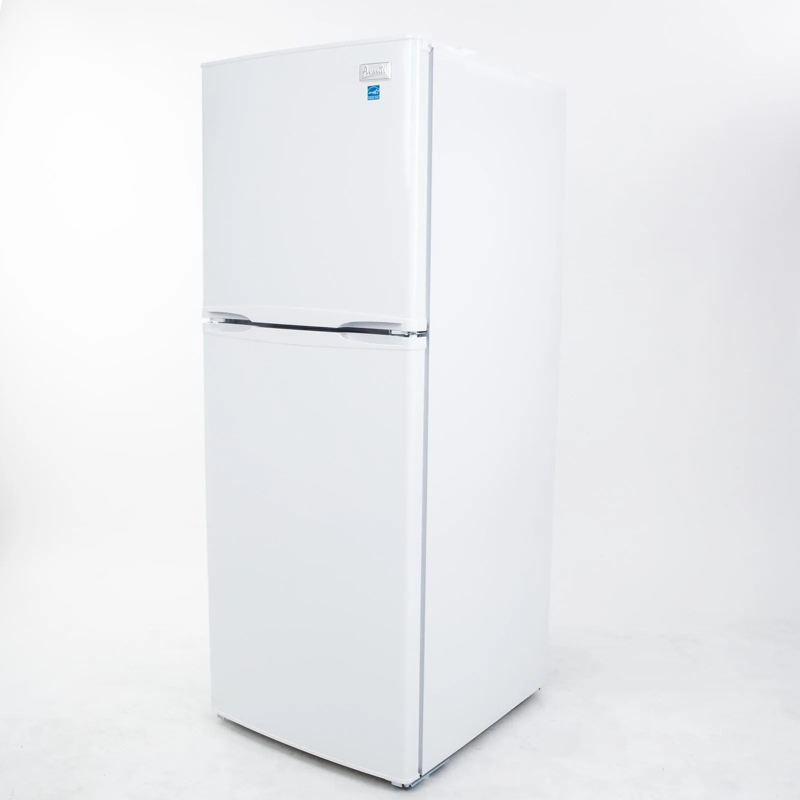 FF7B3S Avanti 7.0 cu. ft. Apartment Size Refrigerator - Stainless Steel / 7.0 cu. ft.