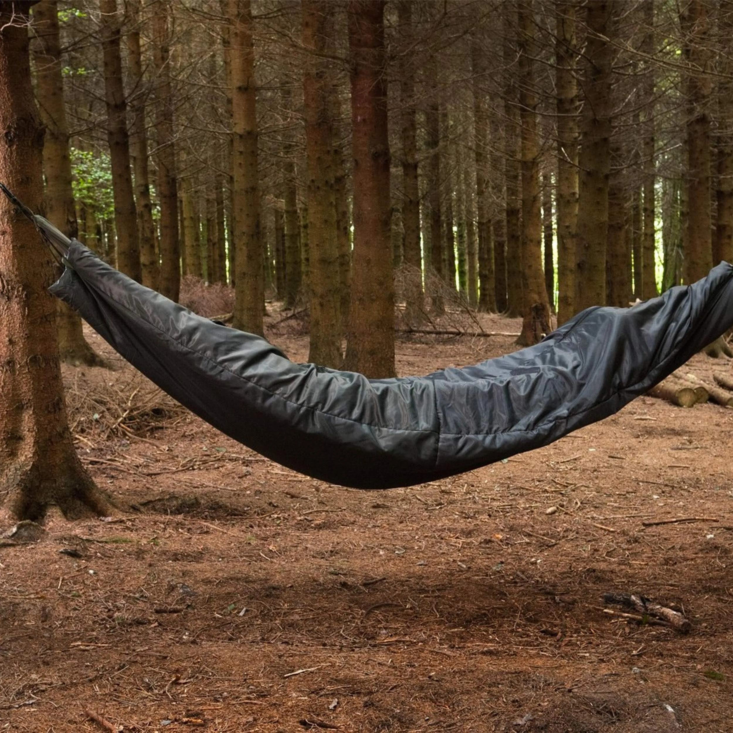 Fully Encases The Hammock - Snugpak