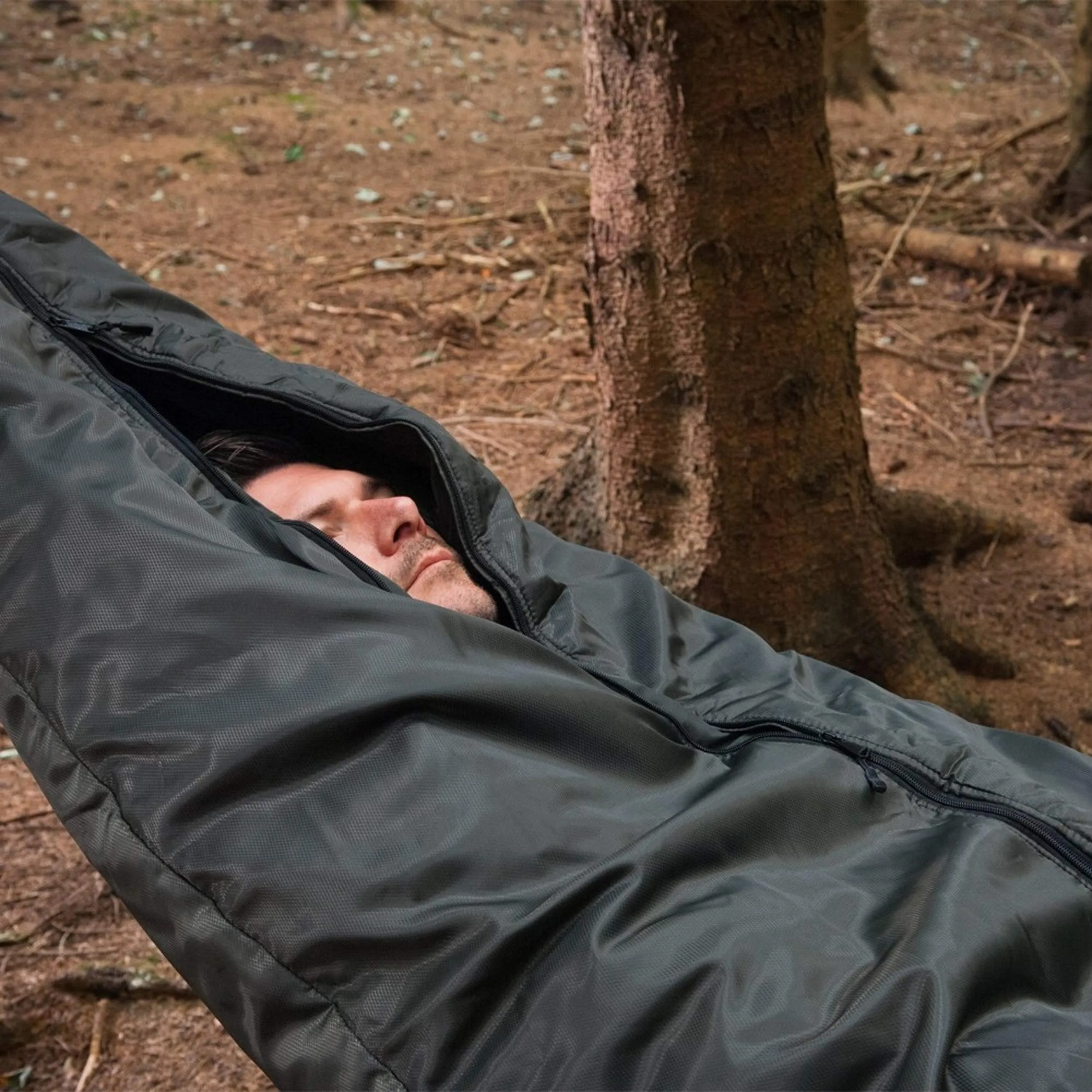 Fully Encases The Hammock - Snugpak