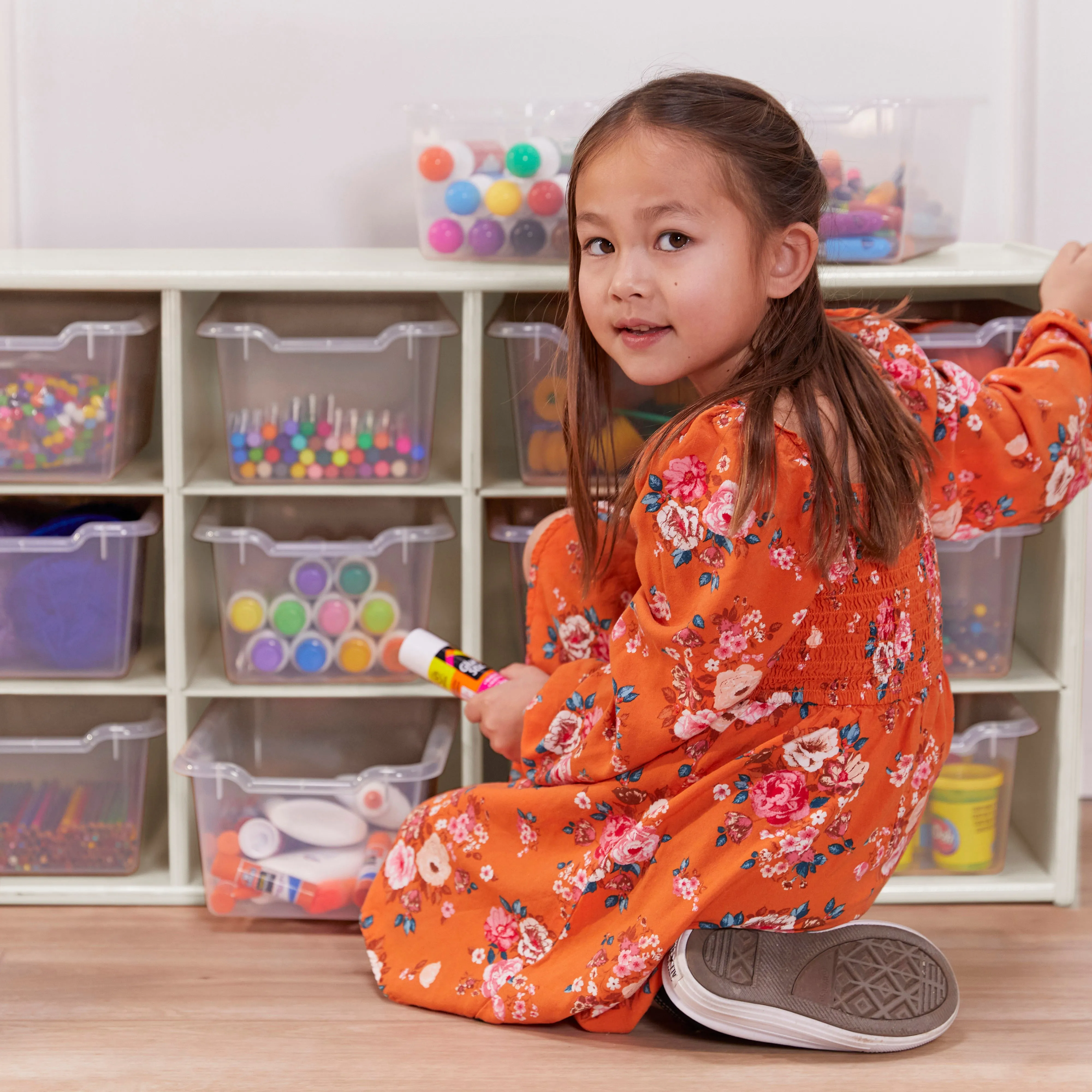 Streamline 12 Cubby Tray Cabinet with Scoop Front Storage Bins, 3x4, White Wash, Classroom Furniture